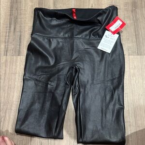 SPANX NWT Faux Leather Leggings